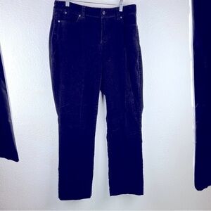 TALBOTS CURVY Corduroy Pants. Black, Size 10. 98% Cotton 1% Lycra. Straight leg